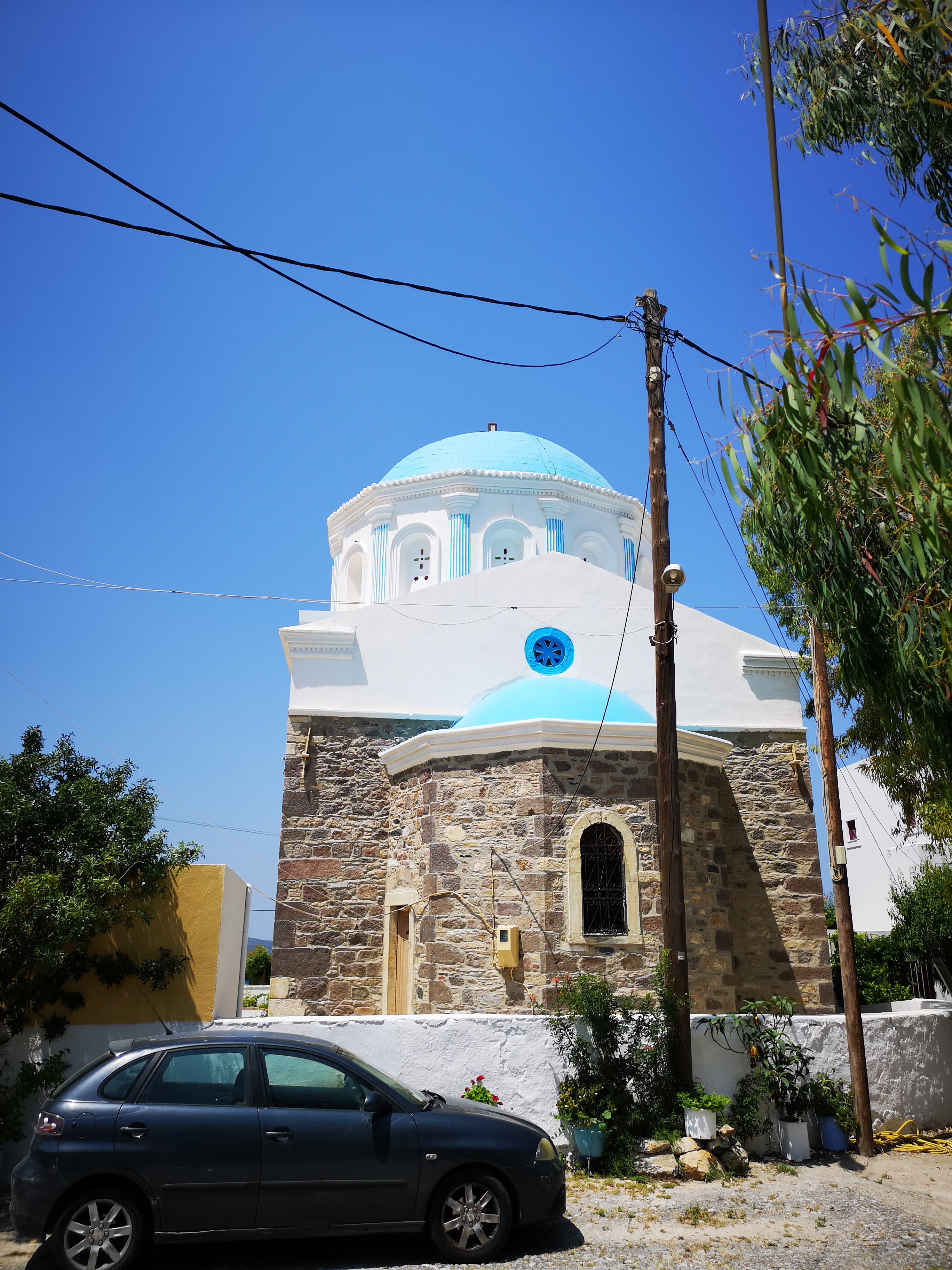 Dikaios